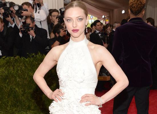 阿曼达·塞弗里德加盟新片 将与克里夫·欧文飙戏