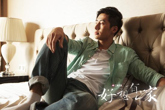 《好想有个家》剧组跨年赶拍 唤起感动与关爱 