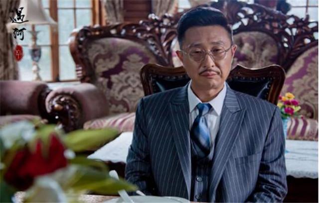徐佳,徐百卉,宗峰岩等实力派演员领衔主演的电视剧《过河卒》目前正在