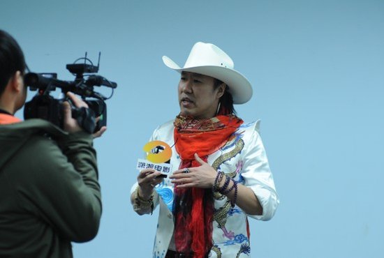 春雷《龙抬头》唱响2012 湖南春晚临时开场