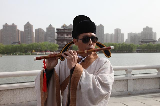 《文学英雄》梦回唐朝 李乃文变身未来人