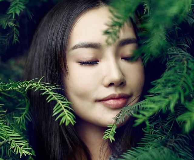 《风云天地》收视看涨 童菲为爱烧伤感动网友