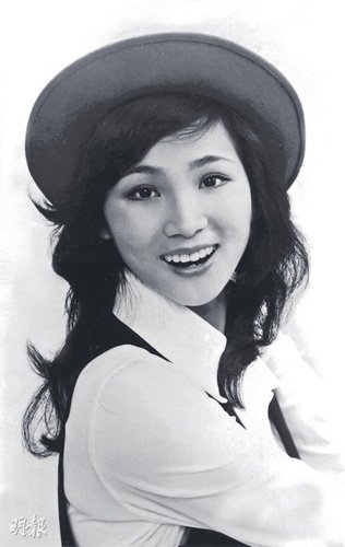 凤飞飞肺癌一月过世才曝死讯 病榻前仍体贴歌