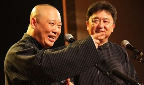 郭德纲谈封杀风波：实在没辙上街摆摊说相声