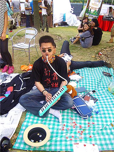 上海迷笛音乐节落幕 外籍摇友加入三天狂欢