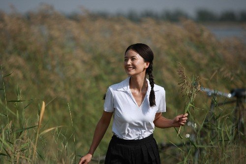 《爱在苍茫大地》热播 李幼斌曹曦文演父女情深