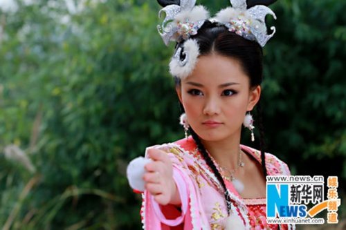 《美女济公3》打活佛牌打造暑期最养眼电视剧性感美女亚洲图片