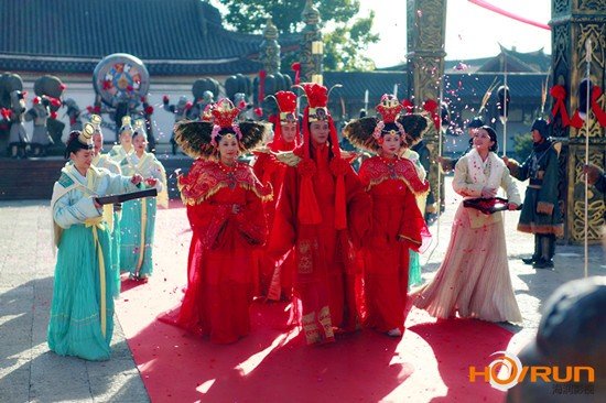 《木府风云》秋瓷炫朱晓渔大婚 再现纳西民风