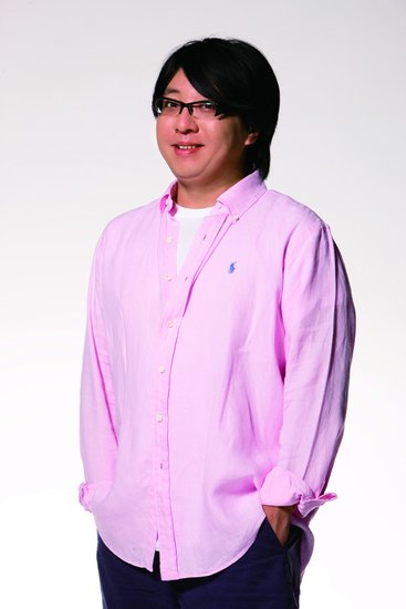 鹅和鸭创意音乐节 靠着河听袁惟仁弹吉他