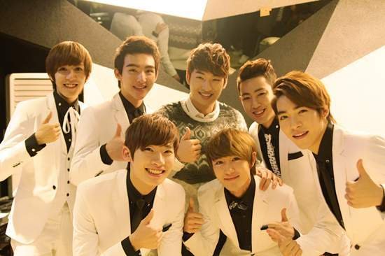 timez韩国人气持续升温 获金范秀ivy前辈力挺