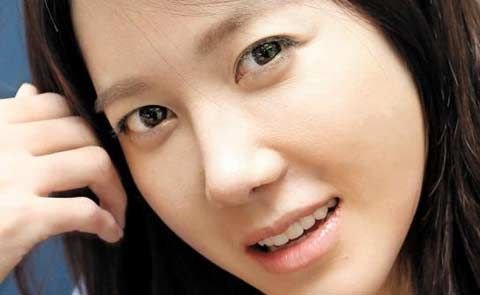 "隐婚"事件女主角李智雅