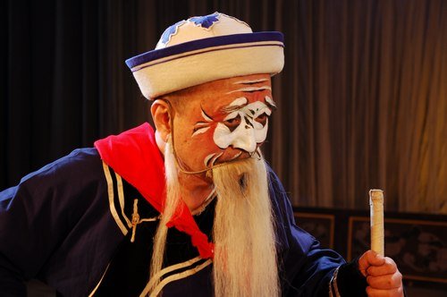 《丑角》戏曲电视无缝对接 李保田50年后亮绝活