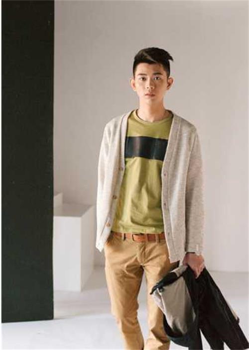 刘珂发《酷盖CoolGuy》 丢都教授形象变身暖男