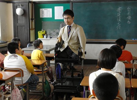 日本热血电影排行榜_5部日本高分动作片,看的热血沸腾!(2)