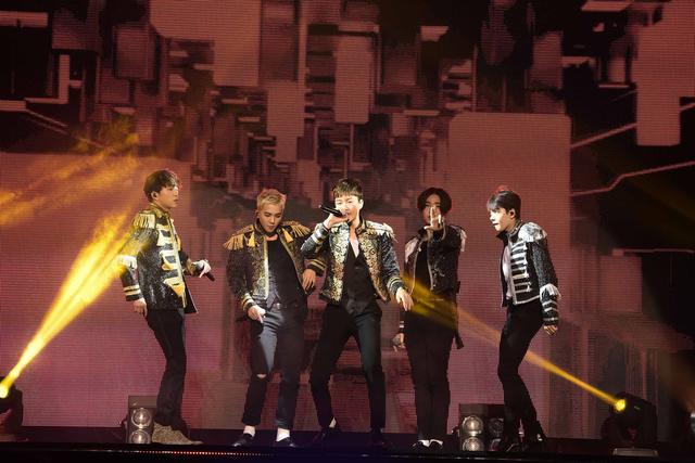 WINNER首次日本巡演正式启动 粉丝期待华丽舞台