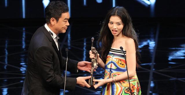 专访 春夏 御用摄影师:她是个简单的女孩_娱乐