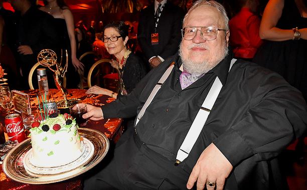 权游主创感慨获奖不易 马丁收获特殊生日礼物