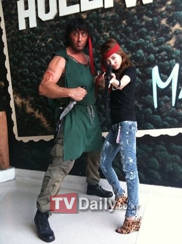 Sandara此次变身 Rambo  Girl 与 Rambo 拍情侣