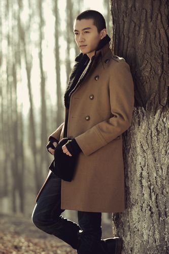 《<em>女相</em>》未播先火 <em>陈晓</em>制服惑众人气旺_娱乐