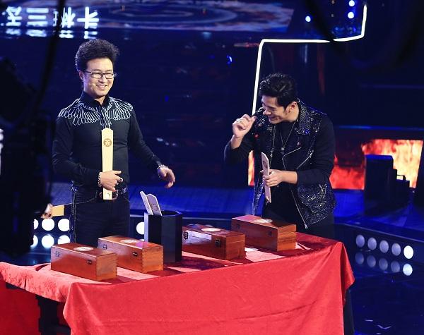 《新歌声》六强角逐开启 杰伦那英“三国杀”