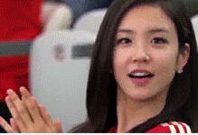 除了汤唯,韩国美女主播张艺媛,某美女球迷和萌妹纸,面对偷拍都以美好