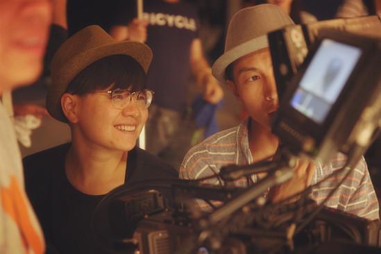 彭宥纶操刀《快本》新片头获赞 成“热点王”  