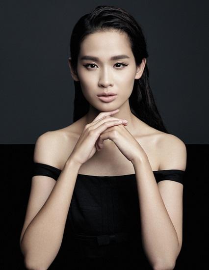 《中国之旅》在法上映 屈菁菁温暖治愈系女性