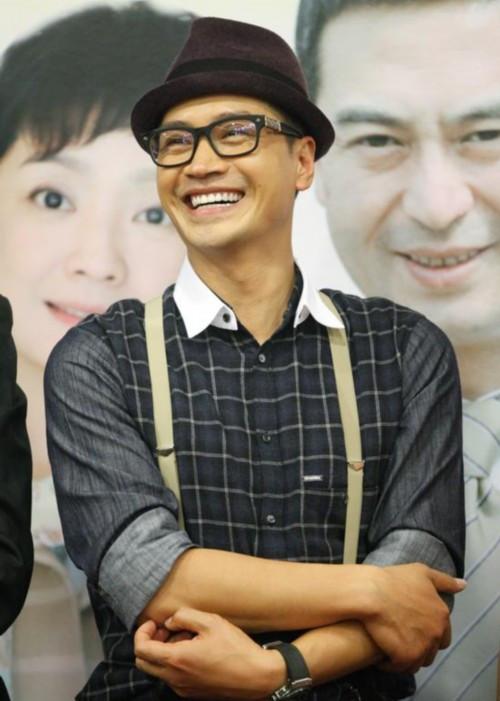 何晟铭《幸福双黄线》亮相 谈感情称信缘分