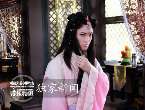 陈威翰新剧反串娇媚娘