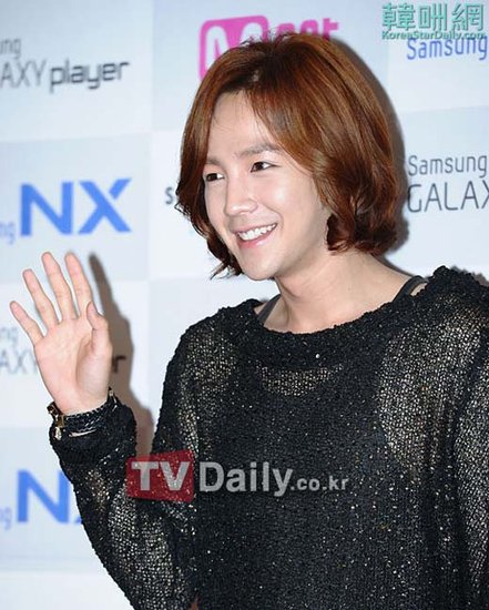 张根硕客串日版《原来是美男》 婉拒出场费