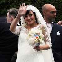 Lily Allen英国完婚 婚礼上宣布已怀孕四个月