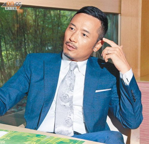 苗侨伟谢绝夫妻档拍剧 戚美珍复出视乎剧本