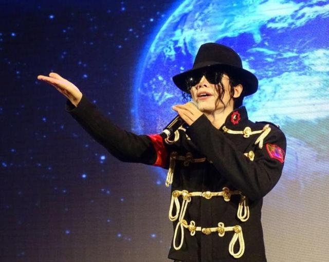 迈克尔杰克逊模仿者助阵才艺大赛 震惊观众_娱乐_腾讯网