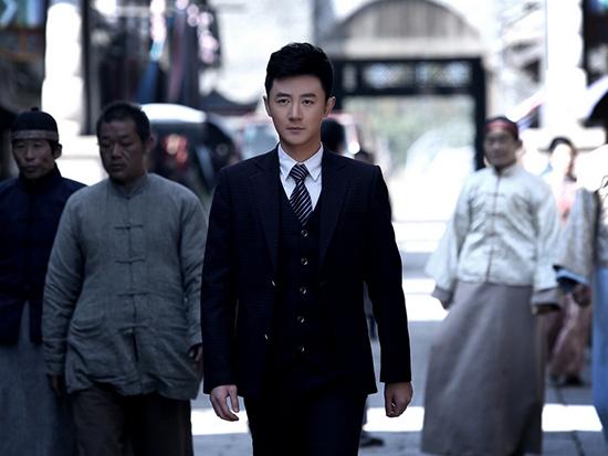 《长江往事》杀青 张倬闻化身“励志少爷” 