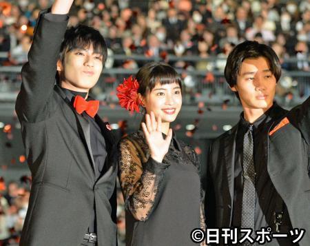 《花牌情缘》上部试映会 广濑铃告白最喜欢萌音