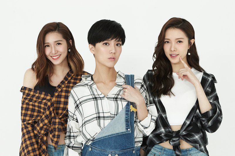 一分钟男变女?乔紫乔组合出道引发网友热议