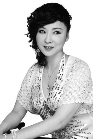 苏越前妻安雯受访 坦行:情愿取他一路逝世往