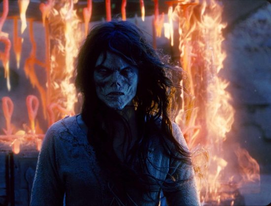 《女巫季节》今日上映 “人魔血战”一触即发