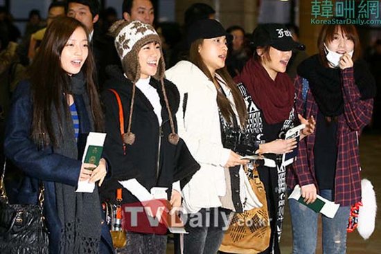 Kara解散事件新局面 韩胜妍等3人上诉求解约