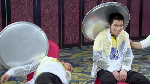 专注被整十几年 这次王祖蓝来《耳边疯》整人