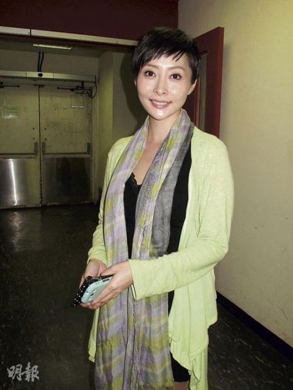 钱嘉乐承认汤盈盈有孕 11月办婚礼席开50桌_