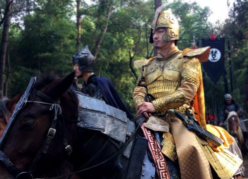 刘前程《蔓蔓青萝》杀青 铠甲戎装上阵霸气十足