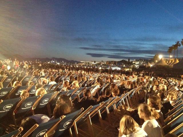 戛纳二三事:裹浴巾看《低俗小说》的忧愁