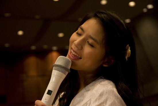 黄英出席《暴走妈妈》首映 首度“触电”获认可