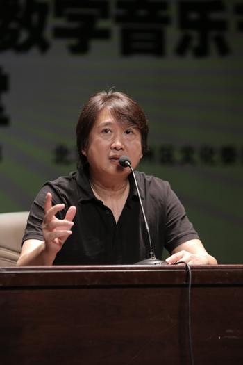 周治平火星电台加盟大师课 与新晋音乐人紧密互动