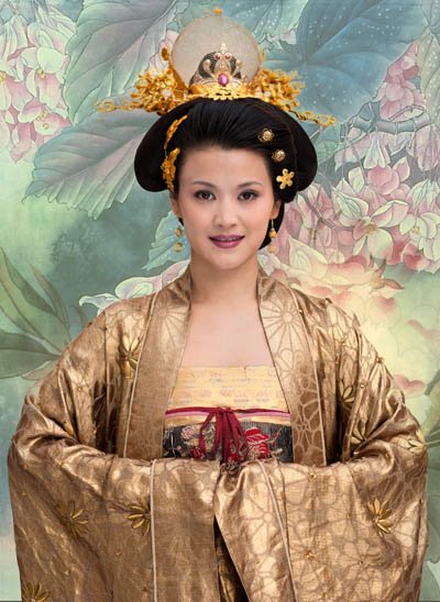 《凰图腾》播出过半 孟霞白冰宫斗升级玩心计_娱乐_腾讯网