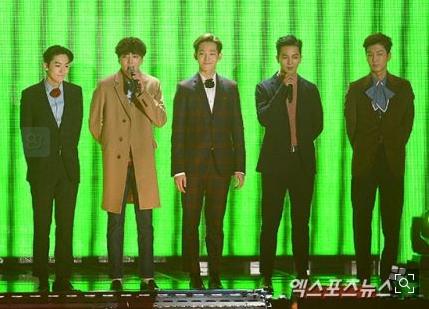 WINNER将参与《半月朋友》录制 与孩子共同生活