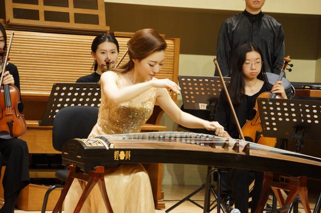 青年古筝演奏家崔晓彤 成功举办古筝音乐会 - 中文文化 - 中国日报网