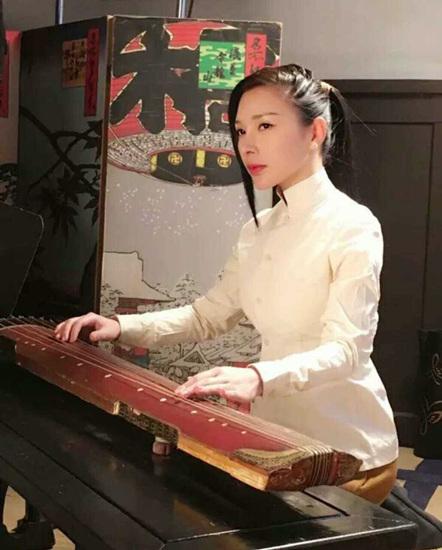 《好汉三条半》将映 杨梓邑变身冷艳打女