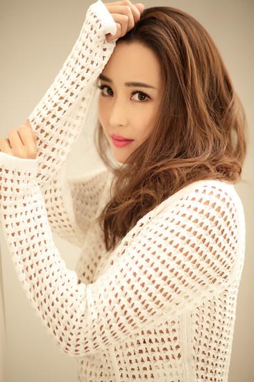 杜若溪：用心演戏与乐善好施 渴望早日造人